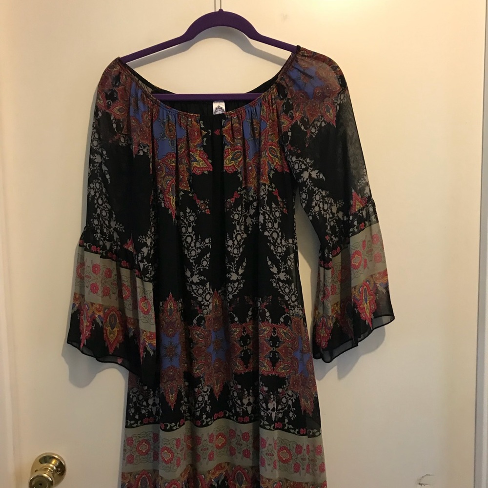 Women’s dress
